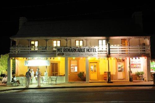 Mt. Remarkable Hotel Motel Melrose Экстерьер фото